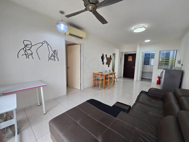 Selesa Apartment Happy Garden 1