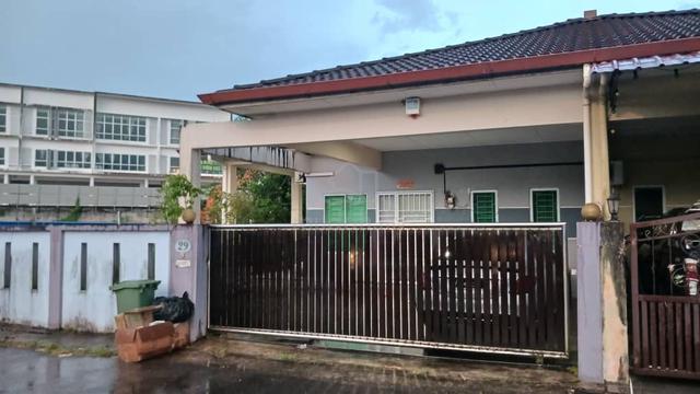 For Rent-Single Storey Terrace Corner 1