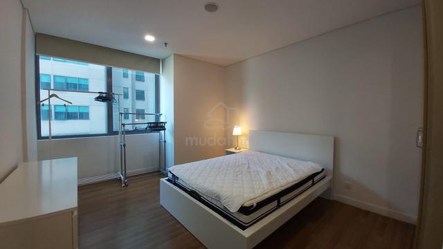 Mercu Summer Suites 1