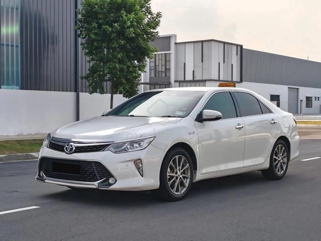 -2017 Toyota CAMRY 2.5 HYBRID LUXURY Car Full Loan - 1