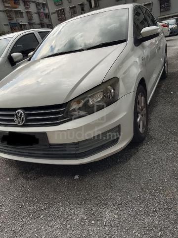 2017 Volkswagen VENTO 1.6 COMFORTLINE (A) - 1