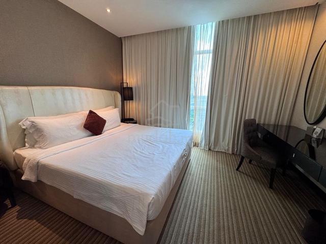 Hatten Square 1