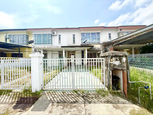 RENOVATED🔥 Double Storey Bandar Tasik Kesuma Fasa 3C, Semenyih 1