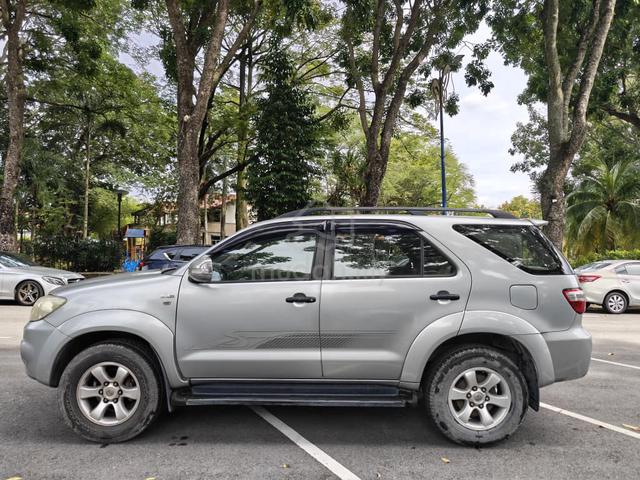 2011 Toyota FORTUNER 2.5 G Diesel (AT) For Sale!!! - 5