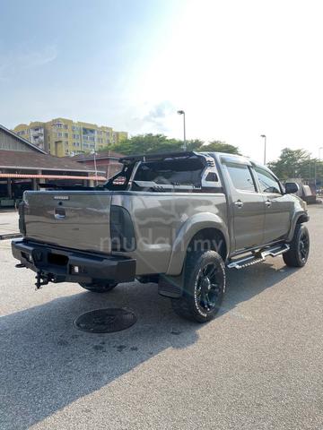 2012 Toyota HILUX 2.5 G (A) - 2