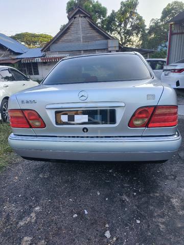 1997 MERCEDES BENZ E230 Sell - 4