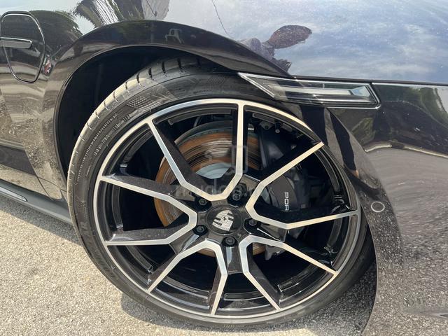 2025 Porsche TAYCAN (WARRANTY 5 YRS ) - 5