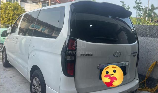 2017 Hyundai GRAND STAREX 2.5 ROYALE FACELIFT (A) - 3