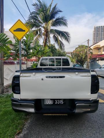 2019 Toyota HILUX 2.4 FACELIFT (M) - 2