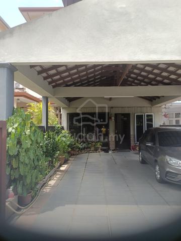 3 storey house renovated, furnish, Bukit Antarabangsa, Ampang 1