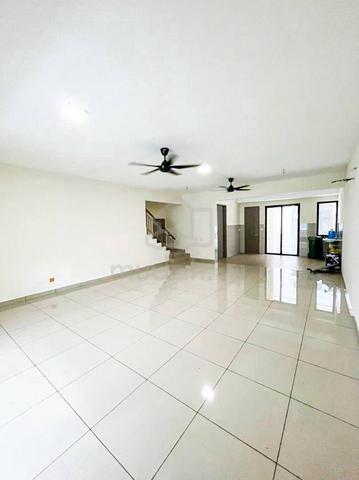 The Strata 2 Storey Townhouse,Partial Furnished, Bandar Puteri Bangi 1