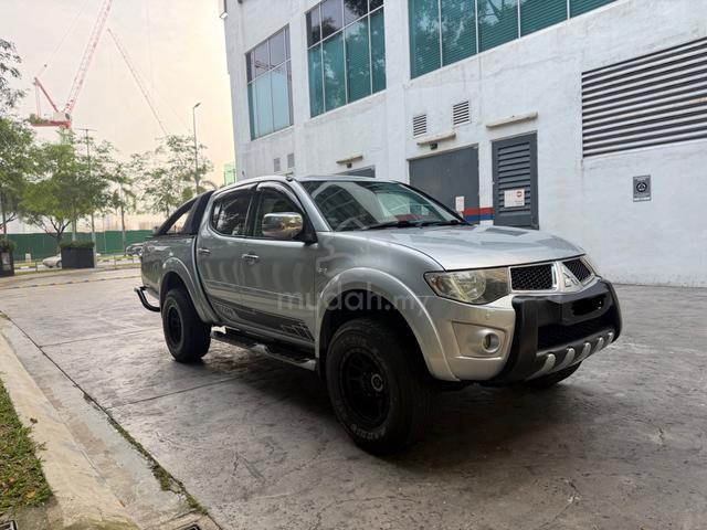 2013 Mitsubishi TRITON 2.5 VGT EURO 4x4 Turbo - 1
