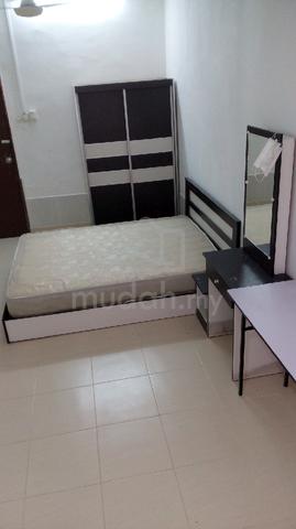 Fully furnished room with private bathroom 1