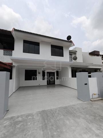 Double storey Low Cost Corner//Full loan// Ulu tiram 1