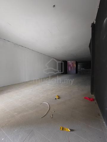 Era Square Seremban | 3-Storey Freehold Shoplot 1