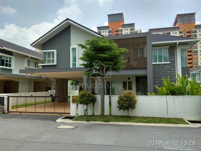 Double Storey Bungalow UKAY SERAYA 2 Ampang [ PRIVATE POOL ] 1