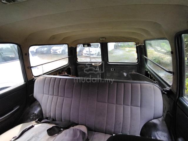 Toyota LANDCRUISER BJ60 3.5 (M) 1982 4x4 Diesel - 5