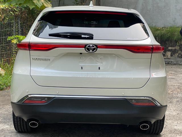 2022 Toyota HARRIER 2.0 Z LEATHER 4.5B CONDITION - 4