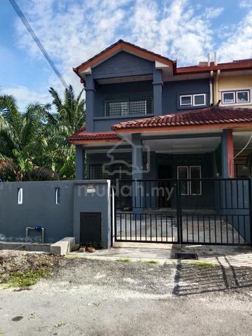 Dengkil Double Storey House Taman Changgang for Rent 1