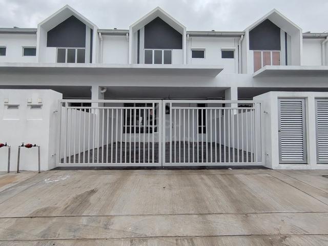 Ekar Heights Bandar Sri Sendayan (Partial Furnish)near enstek matahari 1