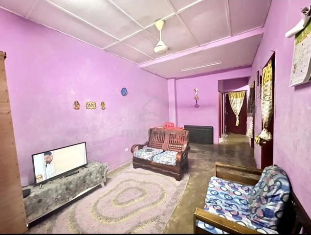 Bukit beruntung jalan teratai 1 storey house.rawang 1