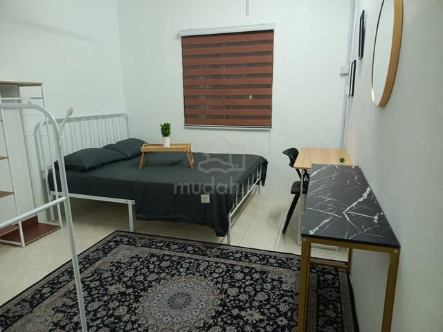 Bilik Sewa Master Bedroom,Wanita, Pavilion,Puncak Jalil, TPM ,Giant 1