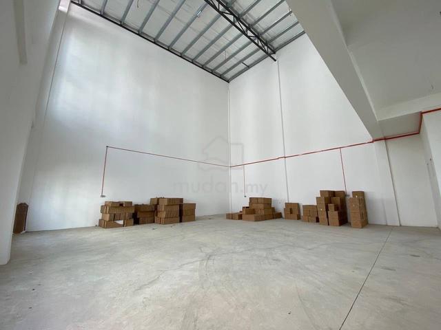 Impian Emas 3 Storey Cluster Factory Good Condition For Rent 1