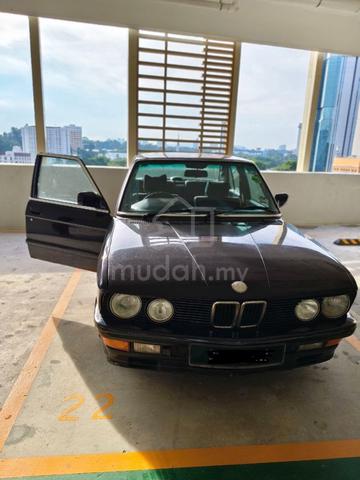 BMW E28 ; 5 SERIES 525i Classic ; Auto - 2