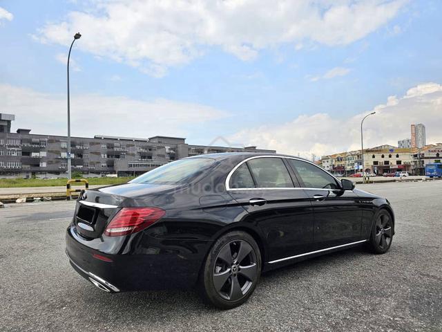 2018 Mercedes Benz E250 2.0 EXCLUSIVE (CKD) (A) - 4