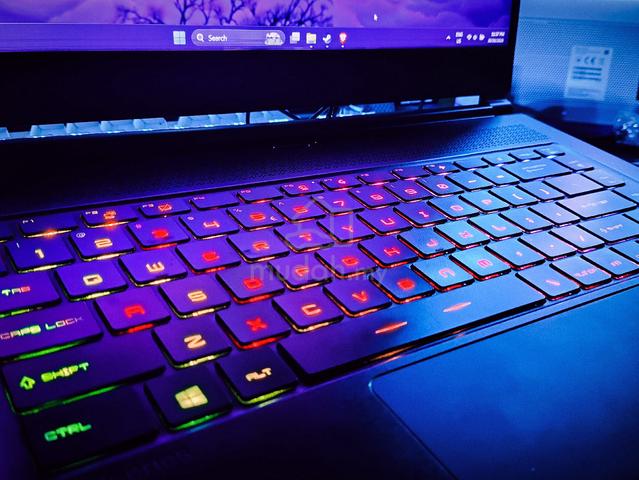msi gs65 stealth I7 9750H RTX 2060 16GB 240SSD - photo 2 of 6
