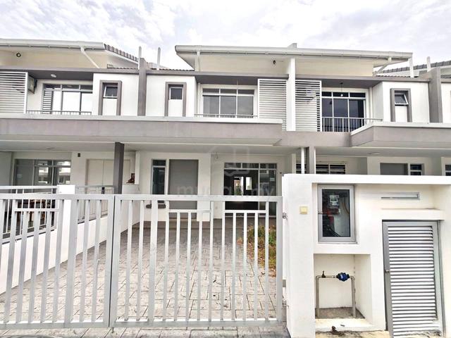 DOUBLE STOREY Halya 2, DAUNAN WORLDWIDE PUNCAK ALAM 1