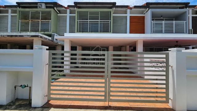 22’X70’, 4R3B Facing Open 2 Storey Puncak Bestari Bandar Puncak Alam 1