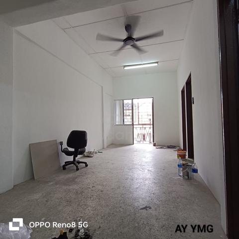 Lorong Bendahara Apt| Tmn Sentosa | 3R2B | Newly Paint 1