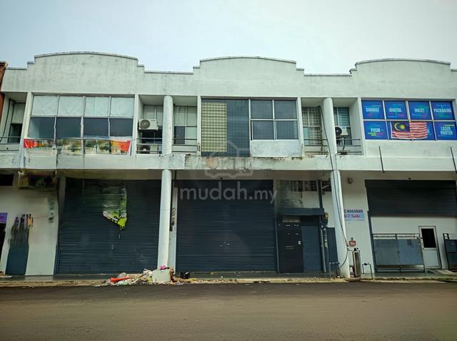 Factory Rent Taman Perindustrian Bukit Serdang,Seri Kembangan,Selangor 1