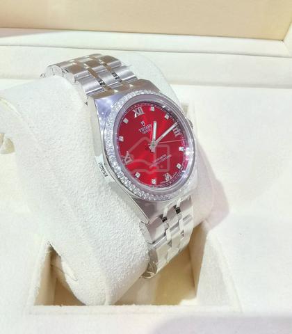 《Brand New》 Tudor Royal 2830A1S0 Diamond Red Dial - photo 4 of 6