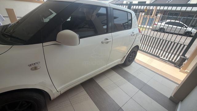 2012 Suzuki SWIFT Leathre Seat-1.5 FACELIFT (A) - 4