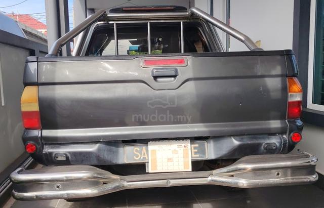 2003 Mitsubishi STORM 2.5 GLX (M) - 2