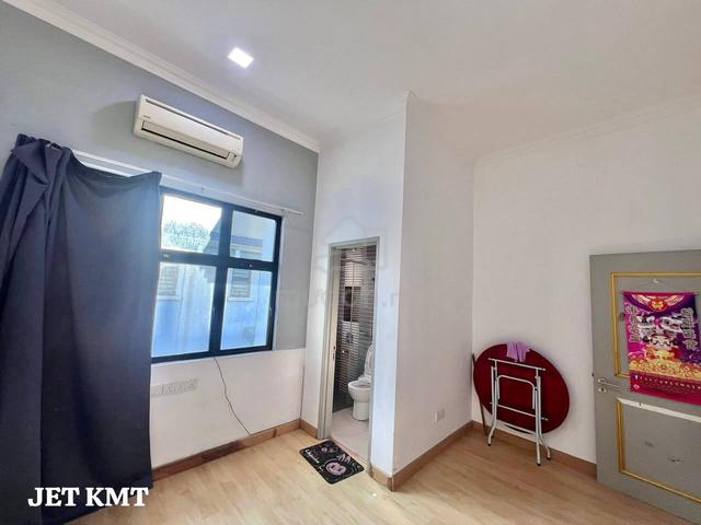 Facing Lake 2.5 Storey Bukit Raja Klang Limited Value Unit 1