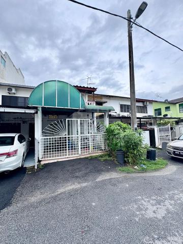 Double Storey Terrace Jalan J Tmn Melawati 1