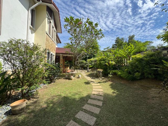 Bukit Jelutong Shah Alam Corner Lot Double Storey House 1