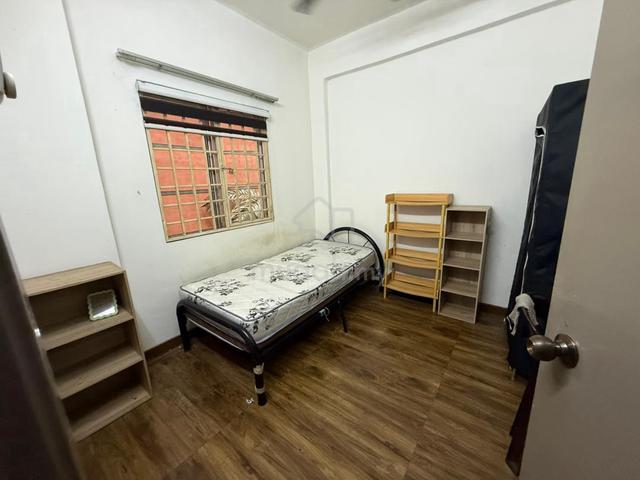 Bedroom For Rental Elaeis 2 Condominium Bukit Jelutong 1