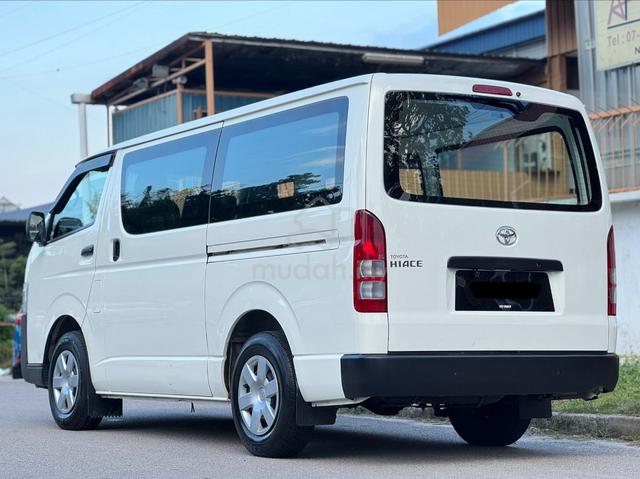 2022 Toyota HIACE 2.5 Window Van (M) FULL LOAN - 4