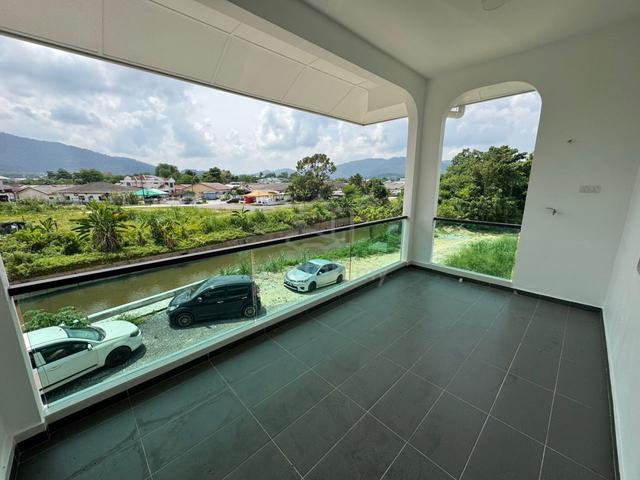 ( FOR RENT ) 2 Storey Bungalow @ Kampung Dato Lee Kim Sai, Rawang 1