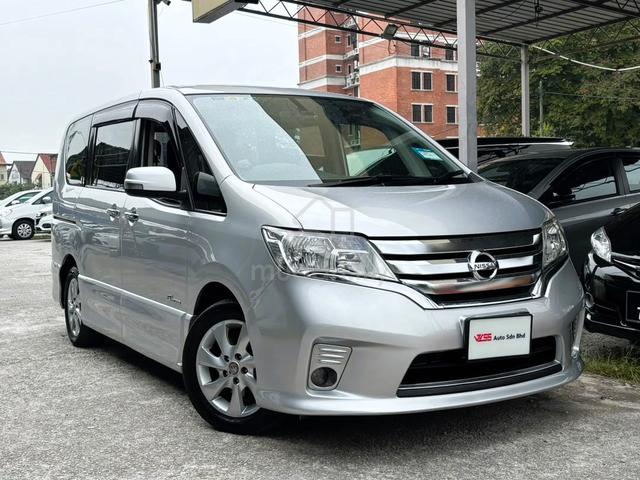 Nissan SERENA 2.0 HIGH-WAY STAR C26 MPV - 1