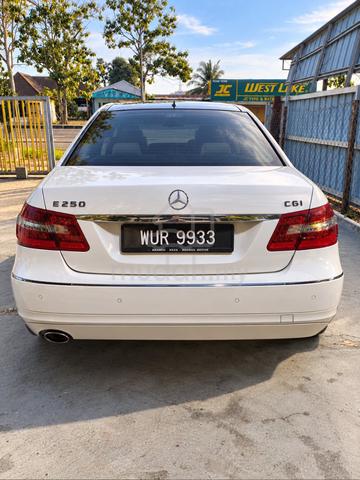 2010 Mercedes Benz E-250 CGI BLUEEFCY 1.8(A) - 3