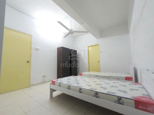 Master Murah +Besar||Vista Mutiara Kepong|Near MRT|Fully Funished|Girl 1