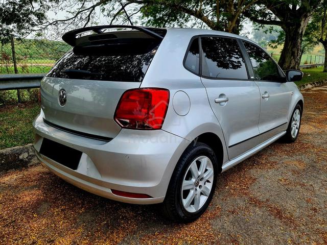 Volkswagen Polo 1.6 Comfortline LeatherSeat Camera - 2