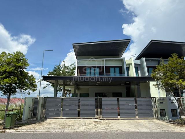 Hilltop 8 Residence 1