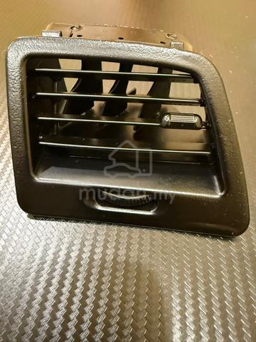 Honda Civic 1990-1991 SH4 air cond vent left - photo 4 of 4