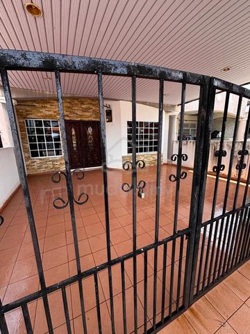 [UNTUK DISEWA] Rumah Teres 1 Tingkat – Bandar Baru Tangkak, Johor 1